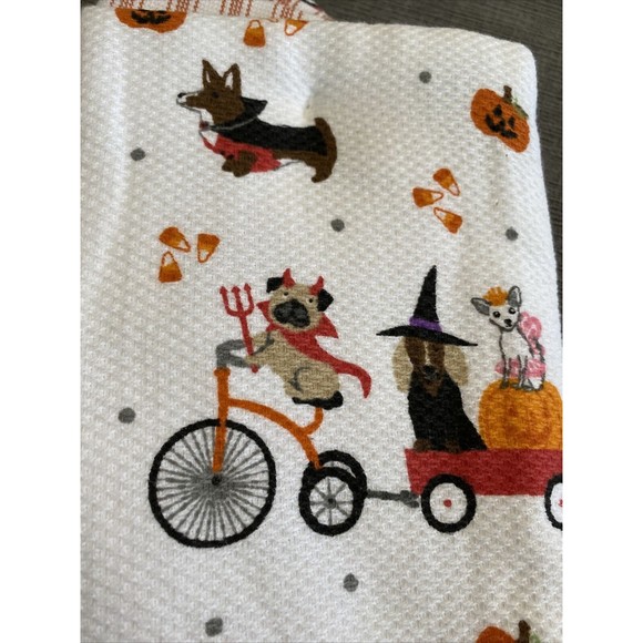 Storehouse Kitchen Hand Fall Harvest Towel Set Dog Towels 4 Towels Halloween New - Picture 3 of 5